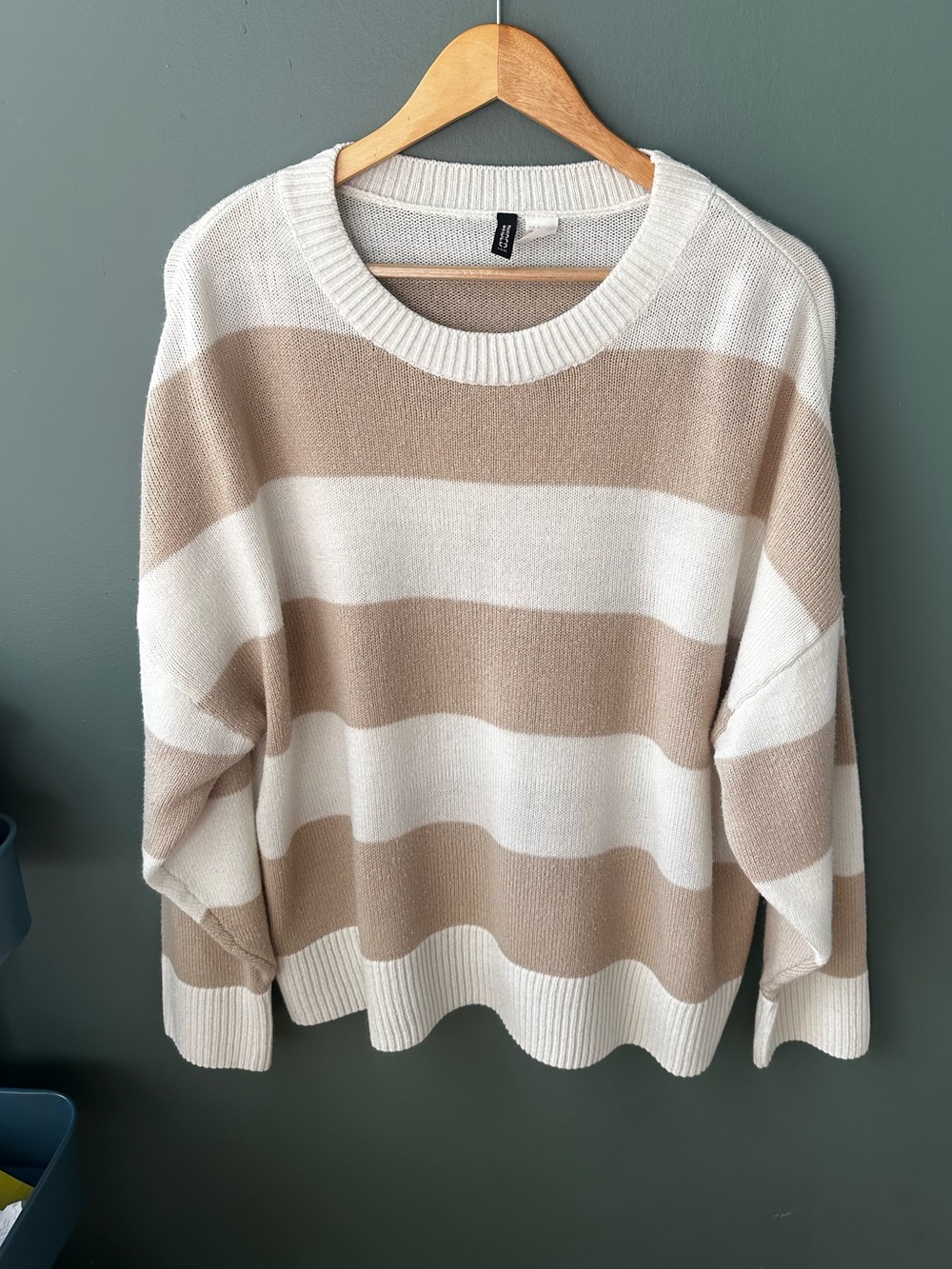 Oversize Striped Crewneck Sweater in Cream and Tan